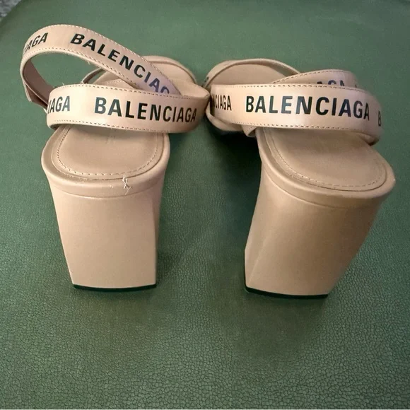 Balenciaga Tan Sandals for Women - Picture 3 of 5